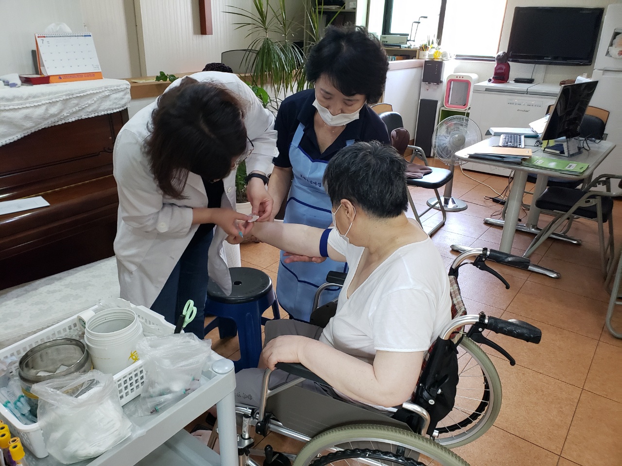 센터 이미지