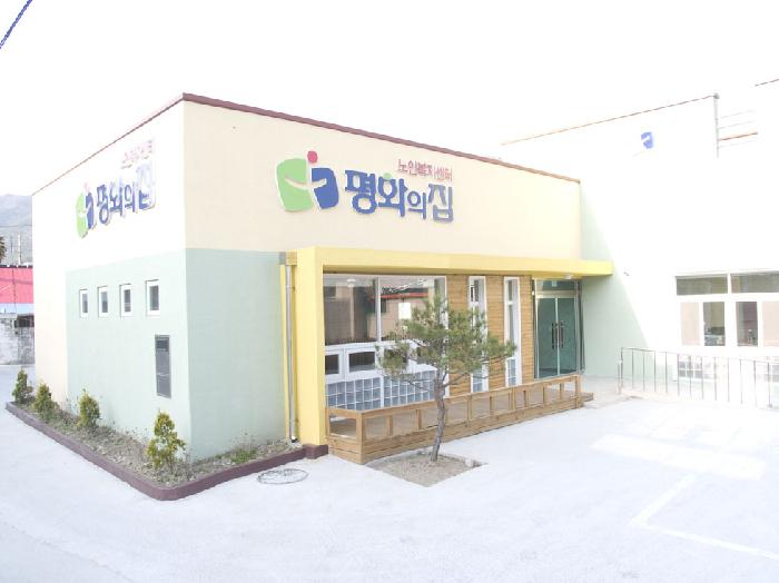 센터 이미지